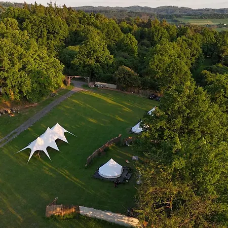 Glamping Hive * Cmeliny