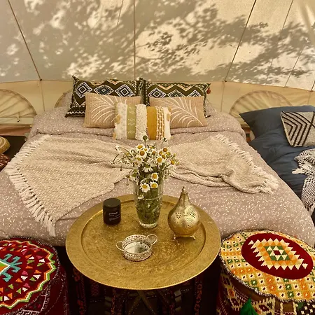 Glamping Hive * Cmeliny
