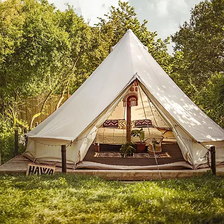 Glamping Hive Cmeliny