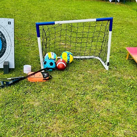 Tente de luxe Glamping Hive Cmeliny