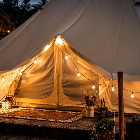 Glamping Hive Glamping Cmeliny