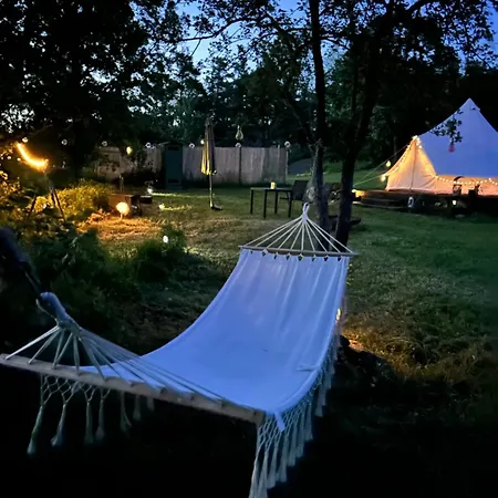 Glamping Hive Glamping Cmeliny