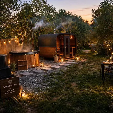 Glamping Hive * Cmeliny