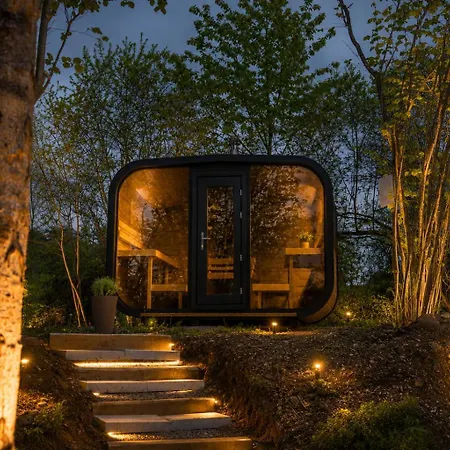 Glamping Hive Glamping Cmeliny