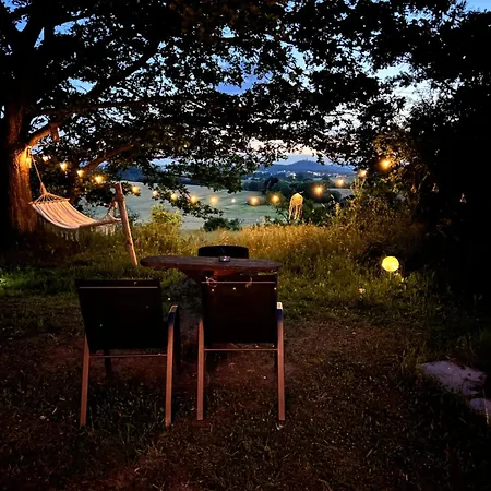 Glamping Hive Glamping *
