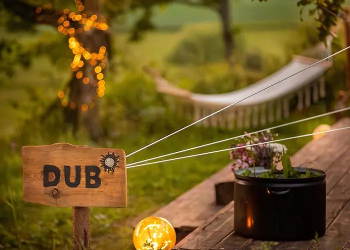 Glamping Hive Campo de lujo Cmeliny